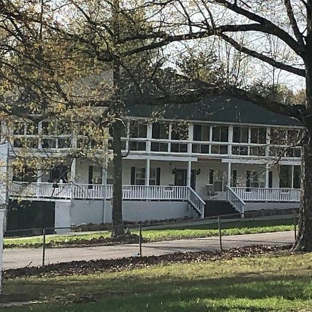 Mitchell Manor At Fall Creek Falls Pikeville Exterior foto